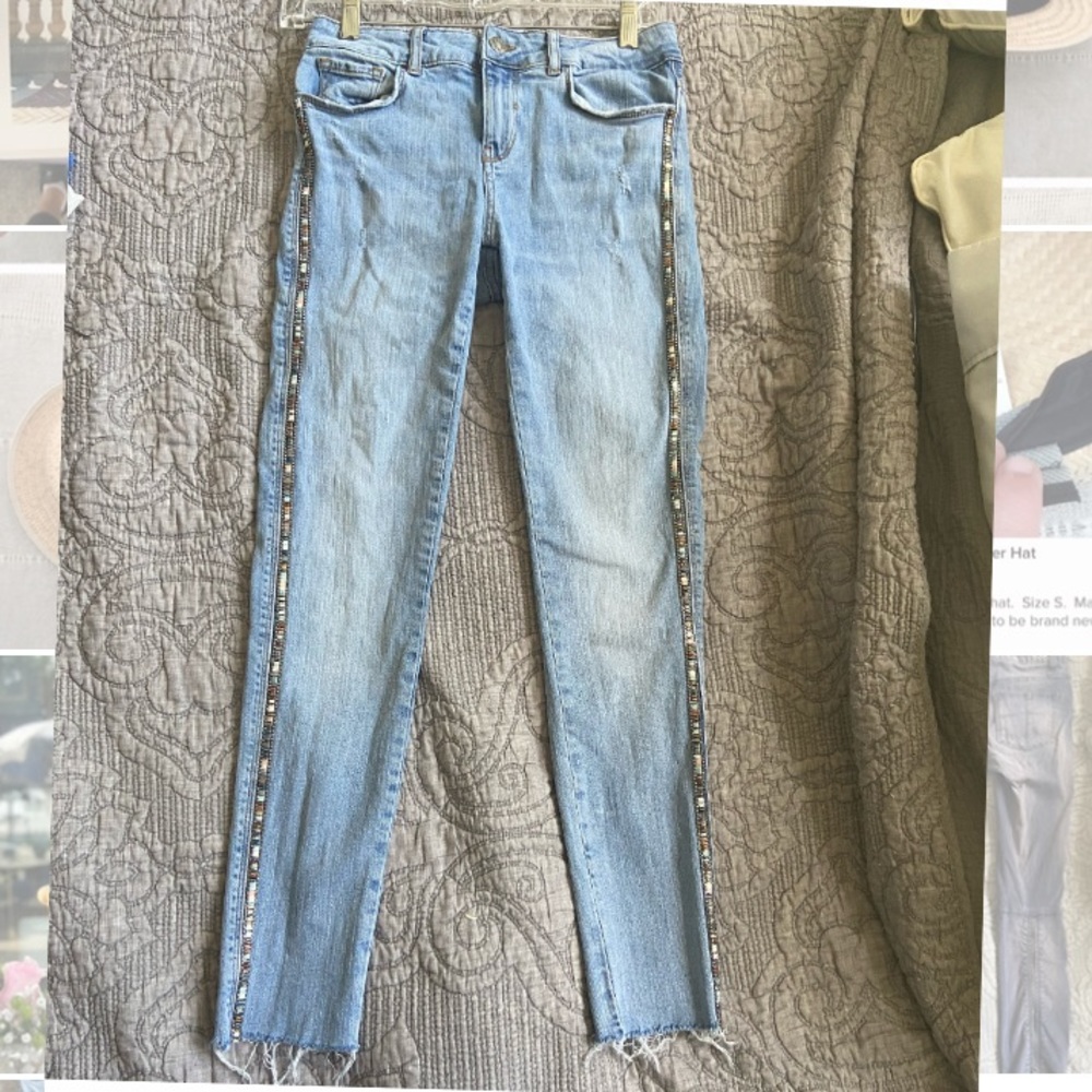 Zara Mid rise jeans. Never worn!